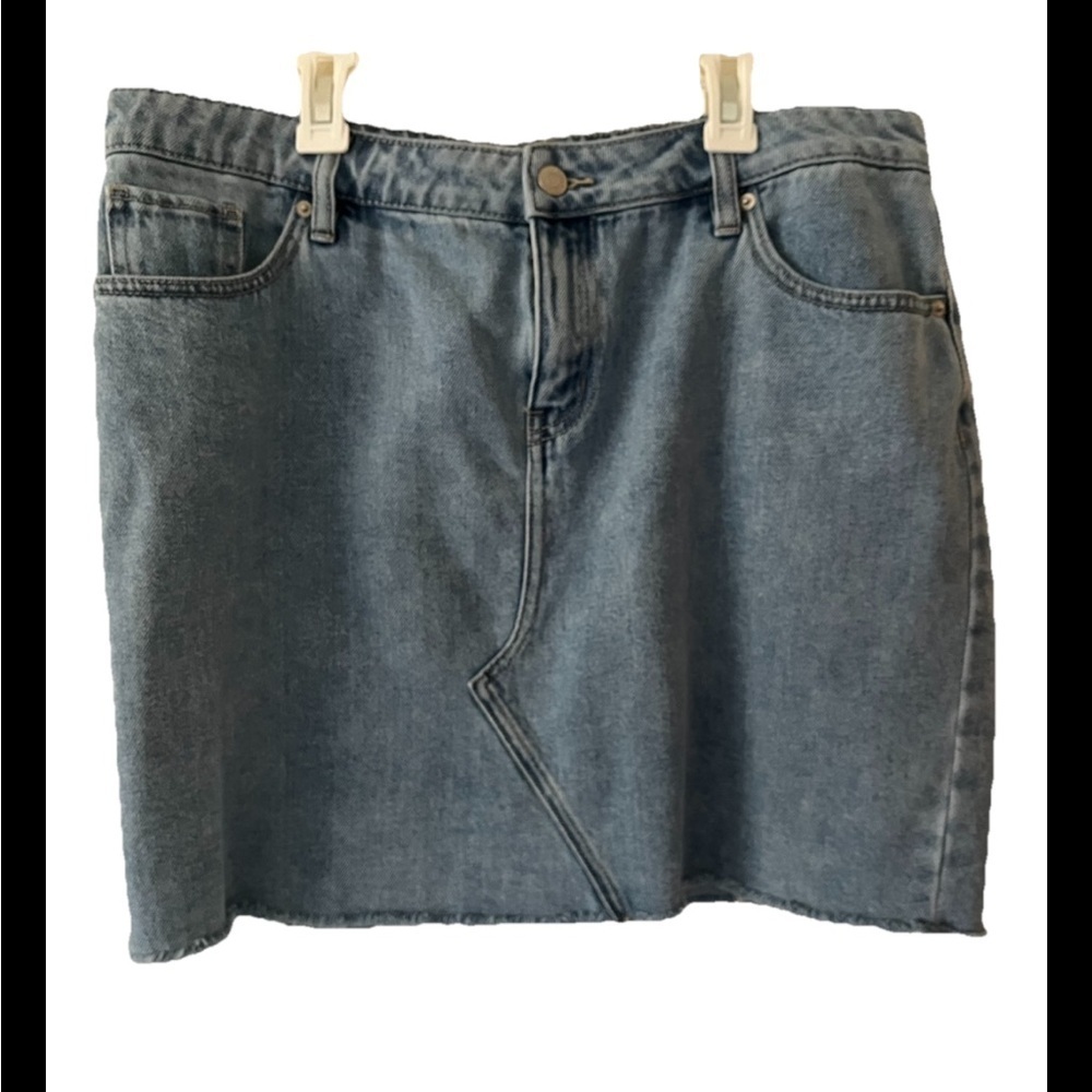 New York & Co Denim Blue Raw Hem Jean Skirt Size 10